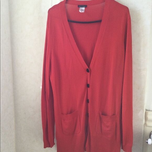 Anne Klein M SILK Red cardigan button front - Picture 6 of 8